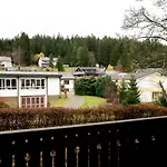 Zum See, ホテル *