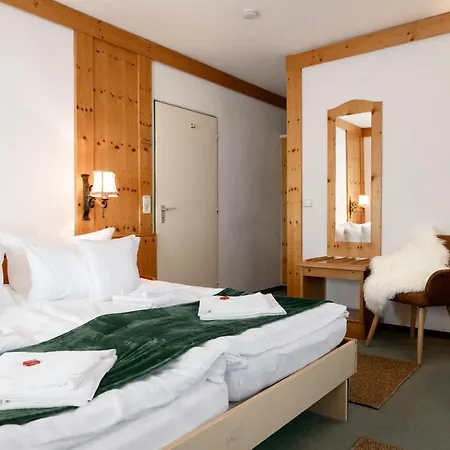 Zum See, Hotel