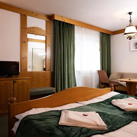 Zum See, Hotel