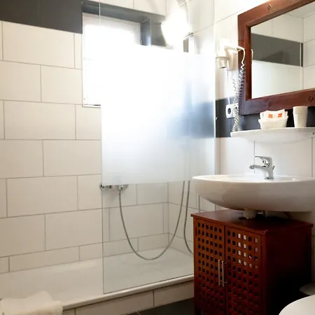 Zum See, Szálloda *