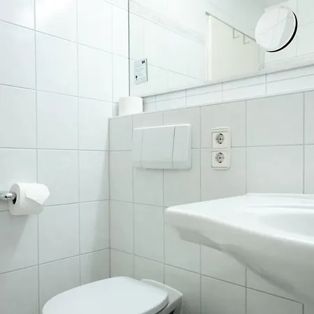 Zum See,