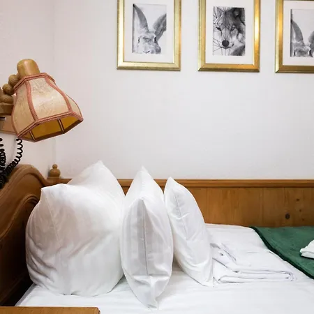 Zum See, Szálloda *