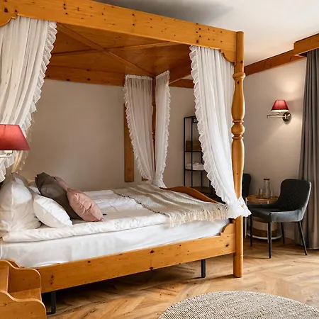 Hotel Zum See, *